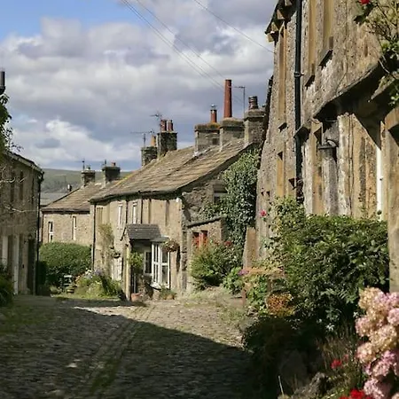 White Deluxe 2 Bedroom Appartamento