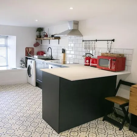 White Deluxe 2 Bedroom