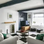 White Deluxe 2 Bedroom Apartament Grassington